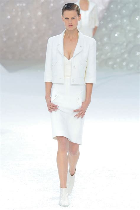 what style boxes did chanel use in 2012|Chanel spring 2012 dresses.